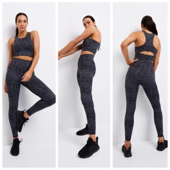 AllFenix Indie Python-Print Racerback Longline Sports Bra - Navy Snake - M - Picture 5 of 8